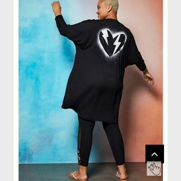 TORRID Plus Size Lovesick Black Super Soft Cocoon Lightening Bolt,Heart Kimono - Picture 12 of 16